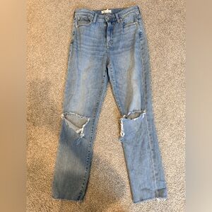 The High-Rise Slim Crop Boyjean Ripped Edition size 26 Tall